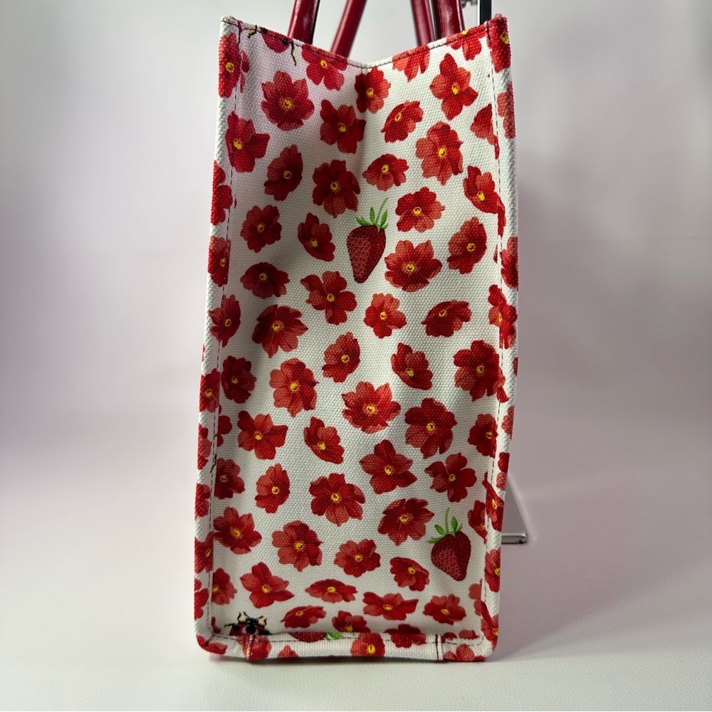NEW! Large Versace Medusa Strawberry Fields Tote - Picture 9 of 13